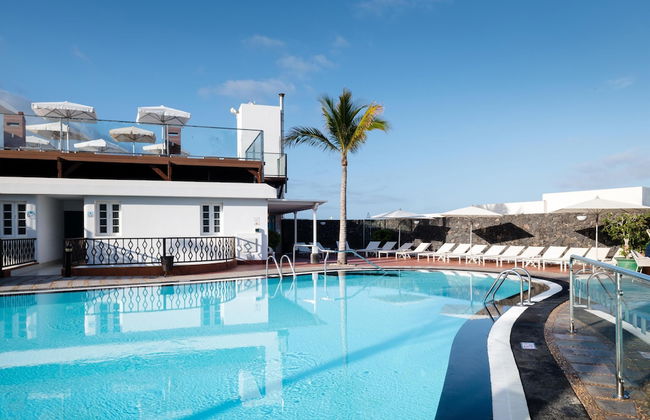 Plus Fariones Apartamentos - Photo 39