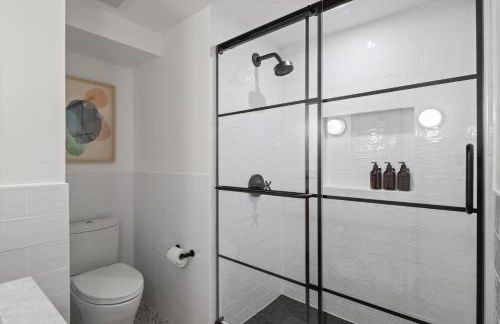 Modern 2 Bedroom City Retreat - Foto 8