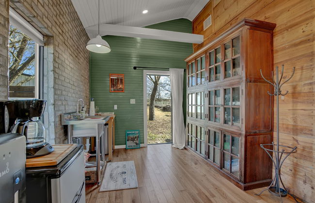 Stunning Home-right Across From Albert Dance Hall! - Foto 15