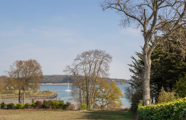 Apartment in La Richardais with garden - Photo 1