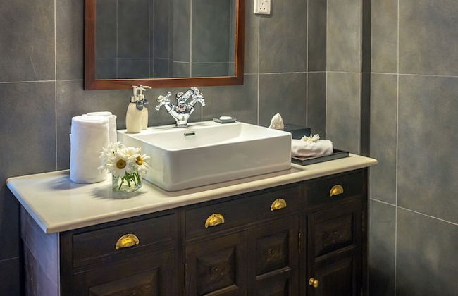 Writer's Lodge By Ishq - Photo 48