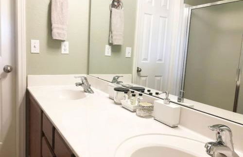 McKinley House - Gym, Garage and Fenced Yard - Photo 6