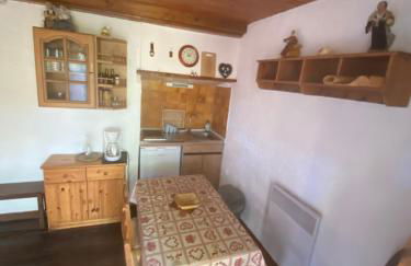 En pleine nature avec jardin - Foto 17