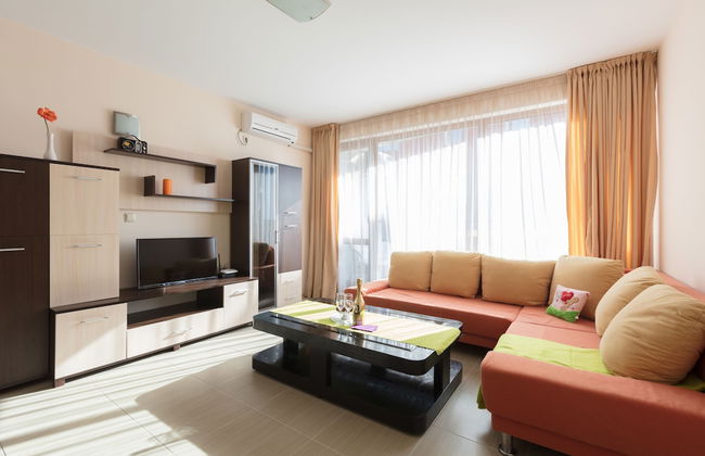 Beachfront Studio in Rich Beach - Photo 1