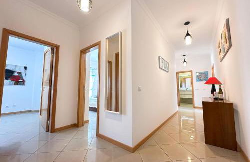 Modern Ocean, Garden & Pool view Condo by BeCherish - Foto 8