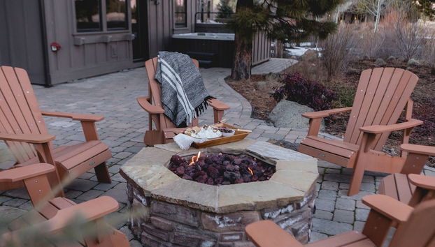 Klamath by Avantstay Gorgeous Mountain Home w Fire Pit Spa Lake Views - Foto 3, Habitación