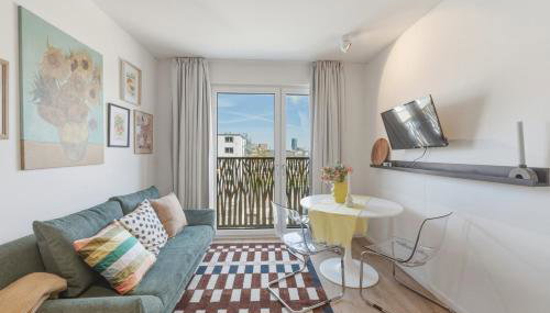 Business suite with skyline view with parking space - Foto 2