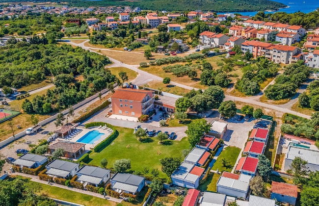 Alluring Apartment in Banjole near Beach & Island - Foto 1