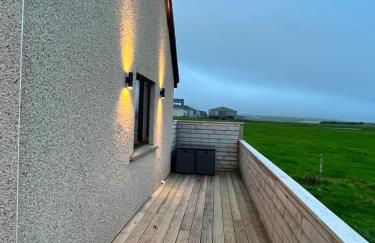 Loanside Lodge, Self-Catering, Holm, Orkney. - Photo 2