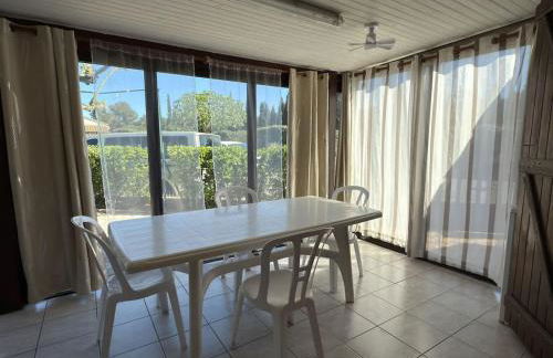 Petit pavillon pour 8 personnes dans une résidence avec piscine - Foto 6