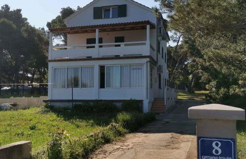 Apartment in Ugljan - Insel Ugljan 42969 - Foto 3