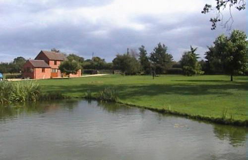 The Owl House - Hot Tub Adventures in Moreton - Pass the Keys - Foto 59