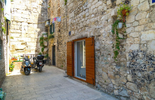 Gaius Aurelius Valerius - Photo 62