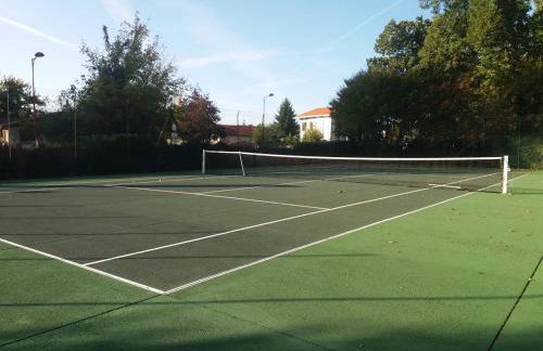 L'écrin vert - proche gare, piscine , tennis, wifi - Foto 19