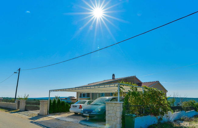 Villa in Debeljak With Private Pool - Foto 2