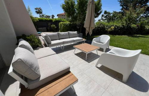 Superbe villa piscine proche ville et mer au calme - Foto 15