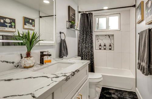 4 Mi to Dtwn Oceanside and Beach Home with Yard! - Foto 19