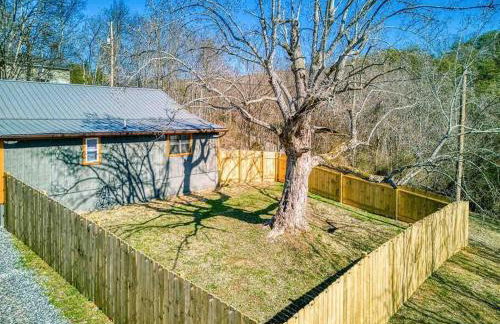 Country Cabin, Fenced area for pets, Hot Tub, Arcade!!! - Foto 8