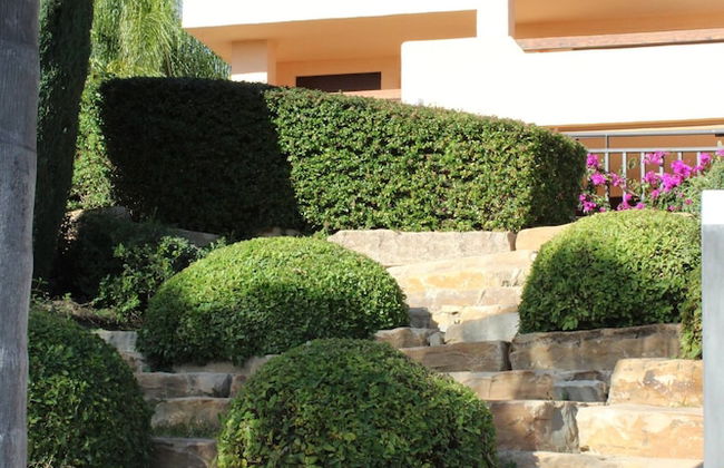 Beautiful Flat Near Golf Courses With sea Views - Photo 32