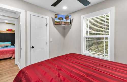 Ocean Lakes getaway 6bd with arcade game table - Photo 37