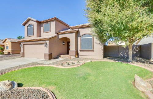 7 Mi to State Farm Stadium Family Home with Pool - Foto 32