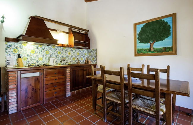 Gorgeous Holiday Home with Hot Tub, Whirlpool, Pool, Garden - Foto 20