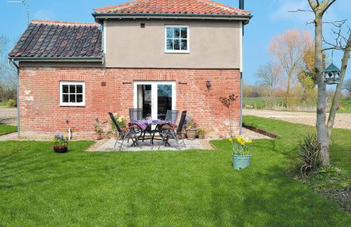 Honeypot Cottage - Photo 1