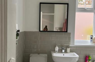 Spacious 7-Bedroom Victorian House - Foto 52