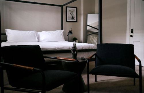 Top 1 Rated 4BR Lincoln Park House - King Bed - Photo 19