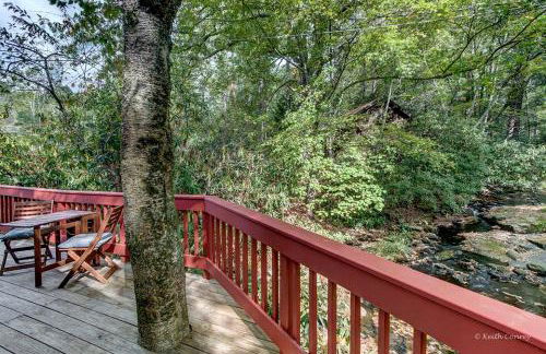 Private Cabin Rental with Wood-Burning Fireplace in Canadensis, Pennsylvania - Foto 8