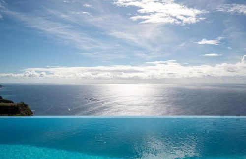 Marina View Apartment - Pool & stunning ocean view - Photo 12