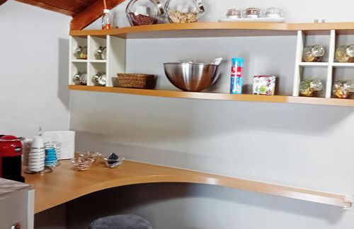 Casa Happy - La mansarda del sorriso con parcheggio privato a Valcorrente - Foto 67