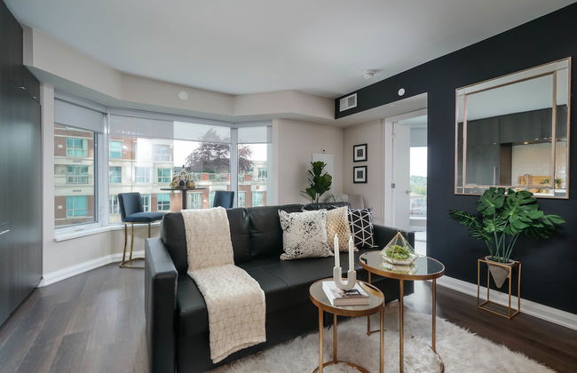 QuickStay Yorkville Condo - Yonge & Bloor - Photo 15