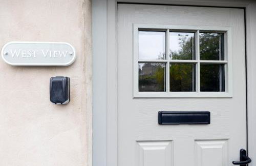 WEST VIEW COTTAGE - Charming Wensley Cottage in the Heart of Peaks - Photo 29