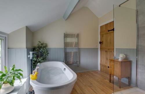 2 Bed in Llanfairtalhaiarn 88974 - Photo 8