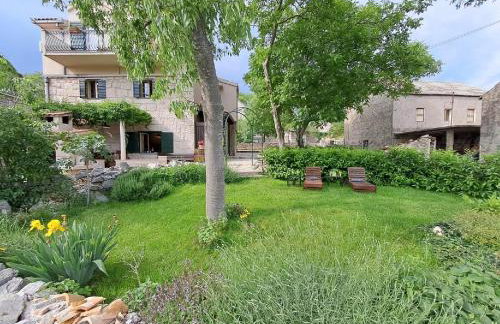 Authentic Stone House Lola - Foto 85