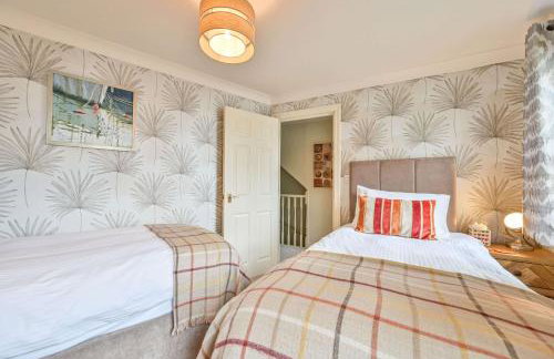 Lisburne Place - Luxury Three Bedroom Town House - Photo 32