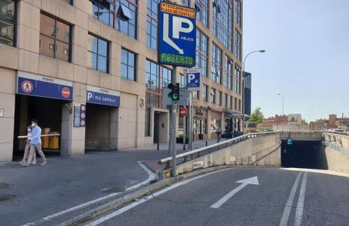 Bonito Apto Cinco Torres Plaza Castilla - Foto 18