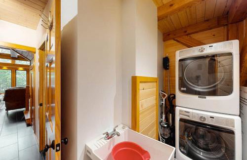 Lazy Lumberjack Hilltop Cabin - Foto 16