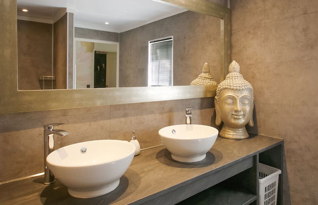 A Detached Bungalow With Outdoor Fireplace, Covered Terrace and Pond in a Forest Plot - Photo 48