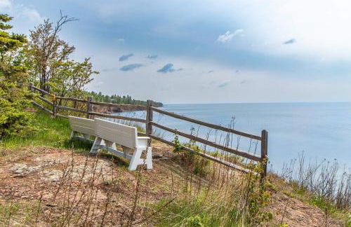 Incredible Views w Garage on Lake and bike trail - Foto 77