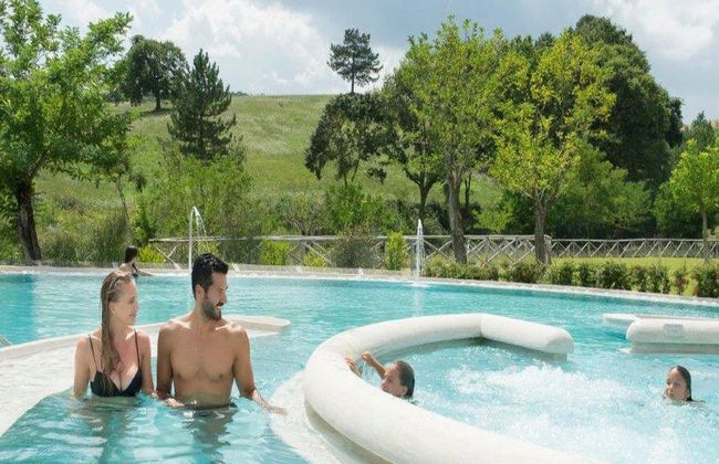 Bilhete para as Termas de Theia e Degustação de Comida Local - Foto 3