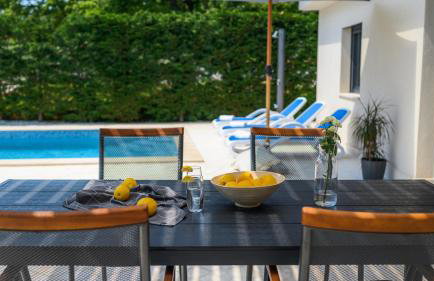 Beautiful Villa Lakora with pool in Porec - Photo 3