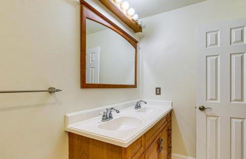 Serene and Spacious! Family-Friendly Catharpin Home - Foto 15