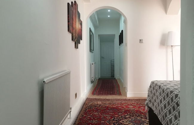 Luxurious Apartment in Kensington & Chelsea - Photo 9