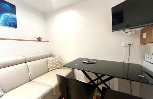 In The Heart Of The City - Cosy Studio - Close to RER - Foto 17