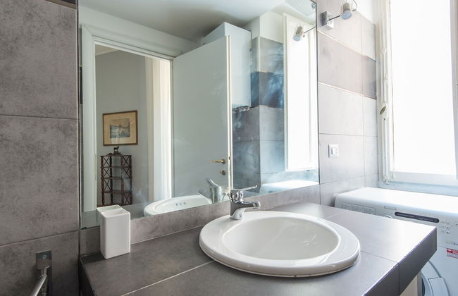 Luxury Apartment Auditorium - Photo 22