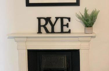 Location Spacious Character Flat in Central Rye - Foto 24