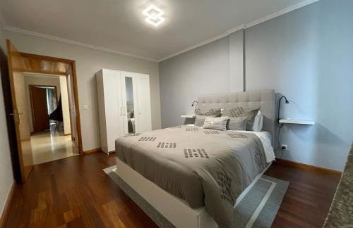 Picturesque Penthouse - Photo 29