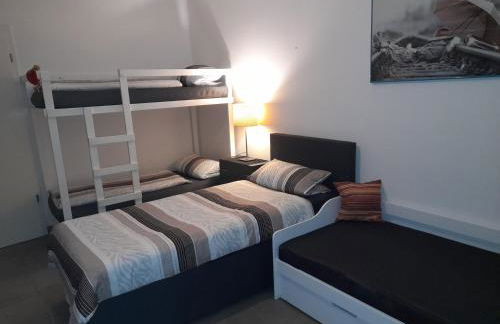 Ferienwohnung Berlin - Schönefeld Flughafen mit Küche - Foto 9